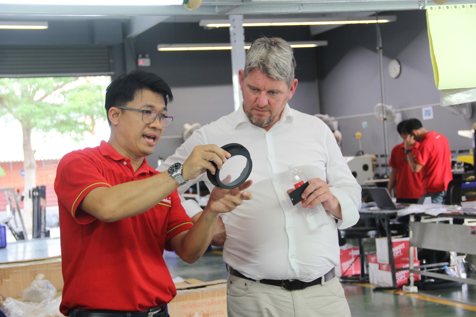 Unilamp product demonstration during factory visit