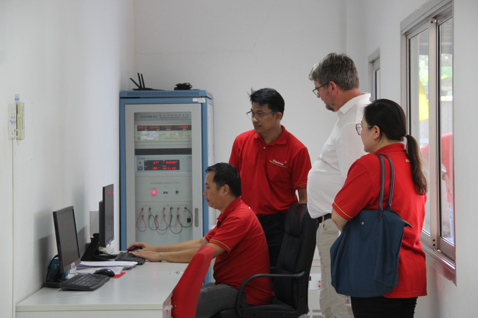 Unilamp lighting performance testing and quality control
